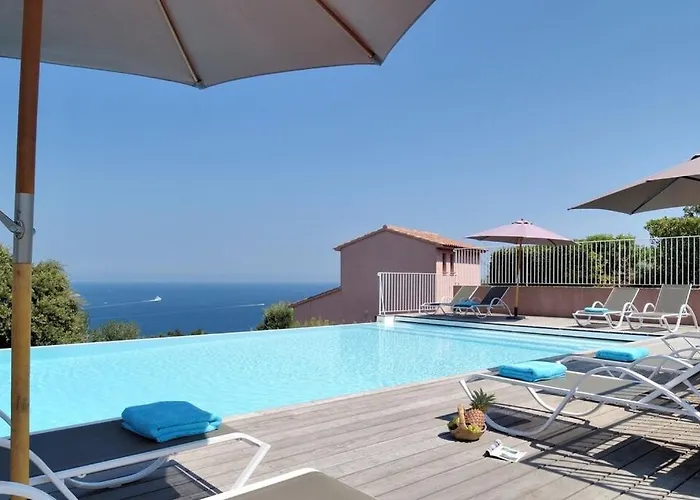 Будинок відпочинку Marina Serena *